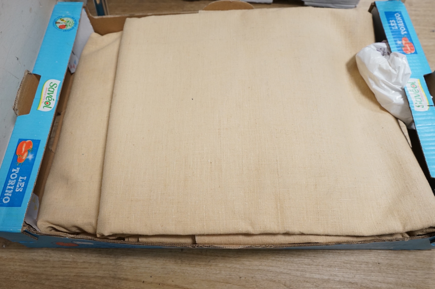 Six lengths of French provincial linen approx. 110cm x 640cm.